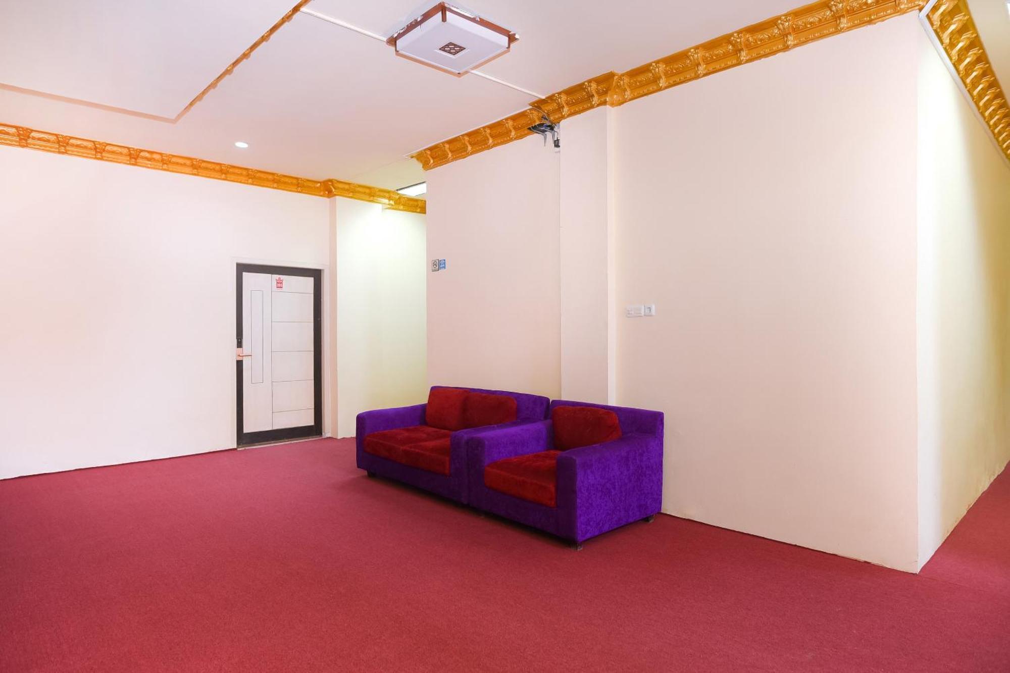 Capital O 854 Ub Caisar Hotel Banda Aceh Ngoại thất bức ảnh
